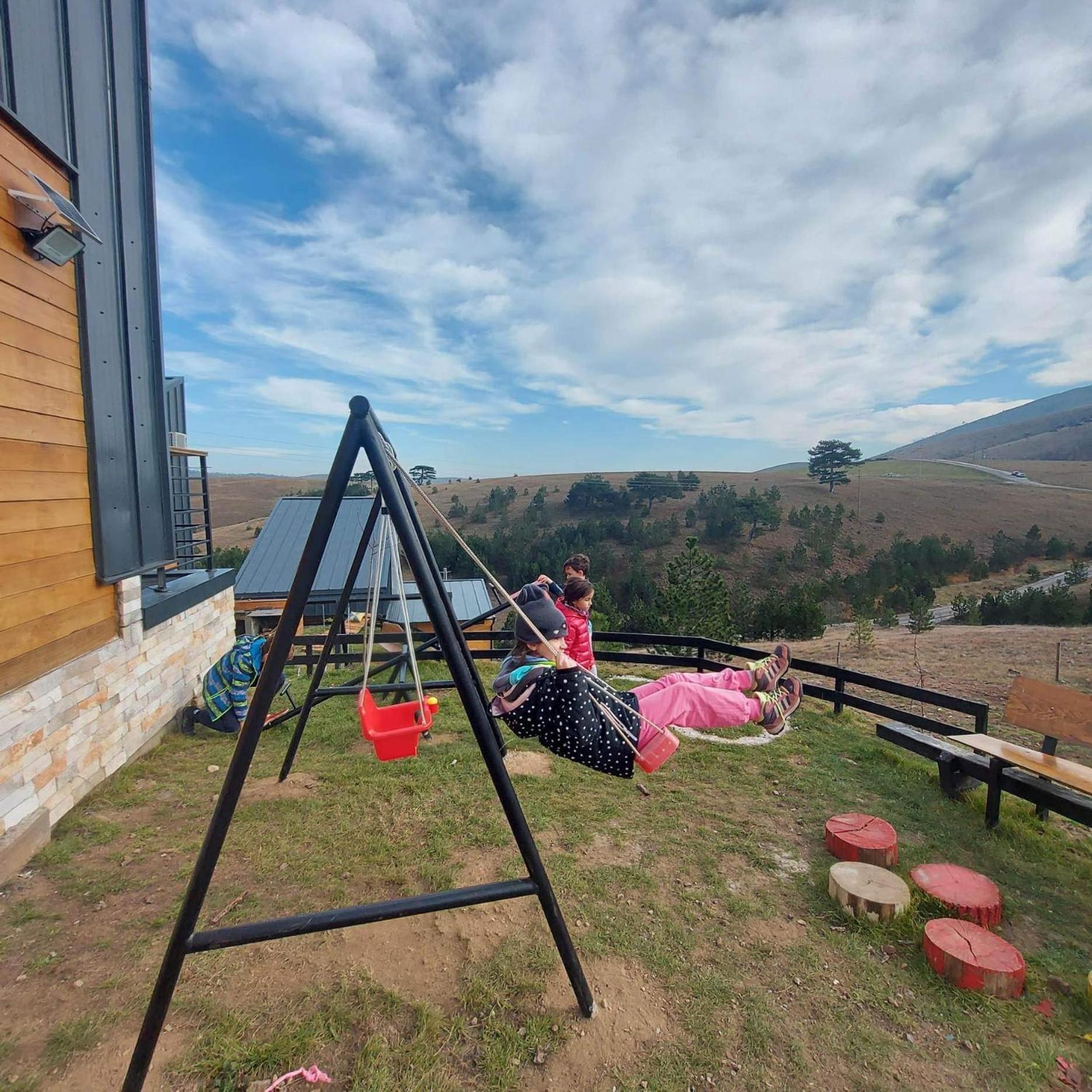Wild Nest Zlatibor Bear Villa Bagian luar foto